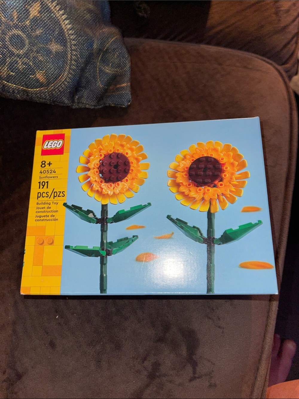 Lego Sunflower Build Set in Yellow and Green nwt
